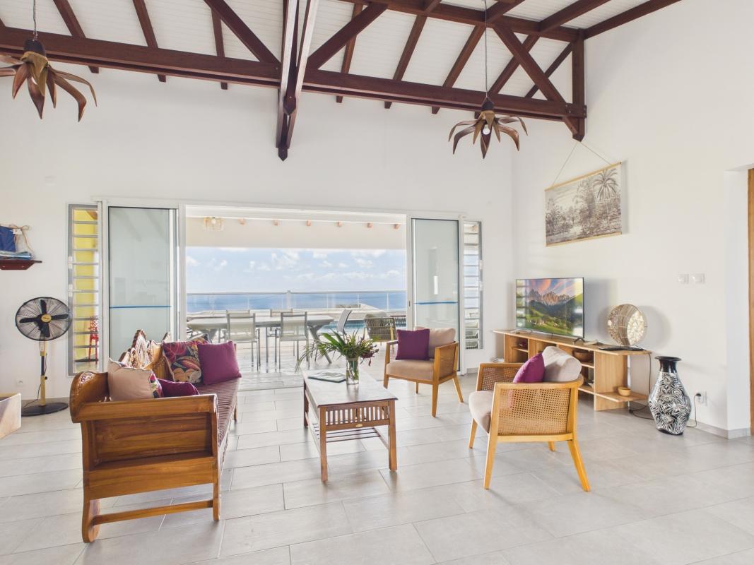 Location villa 3 chambre sainte luce -salon 